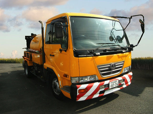 高圧洗浄車4ｔ 有限会社協和清掃企業